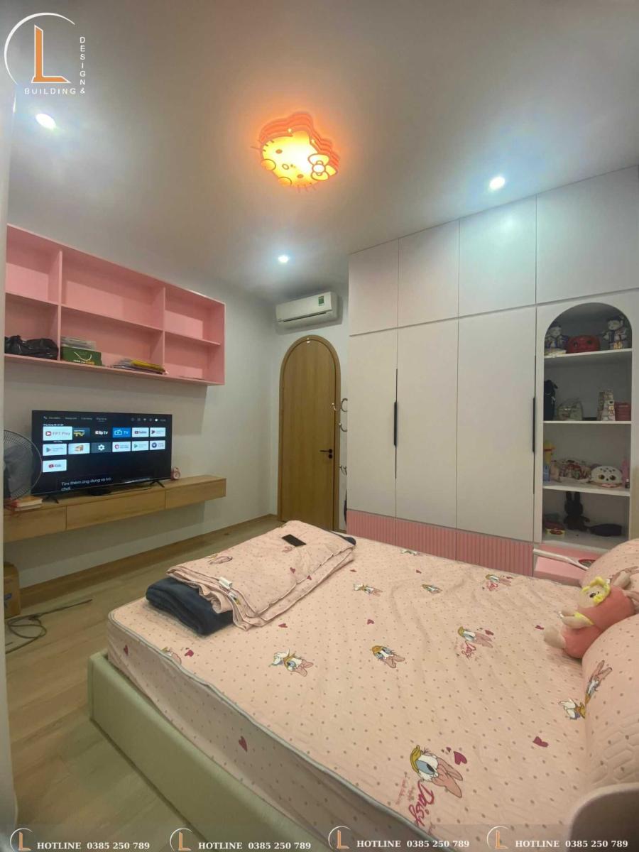 Phòng ngủ con gái với tông màu chủ đạo trắng hồng thu hút các bé
